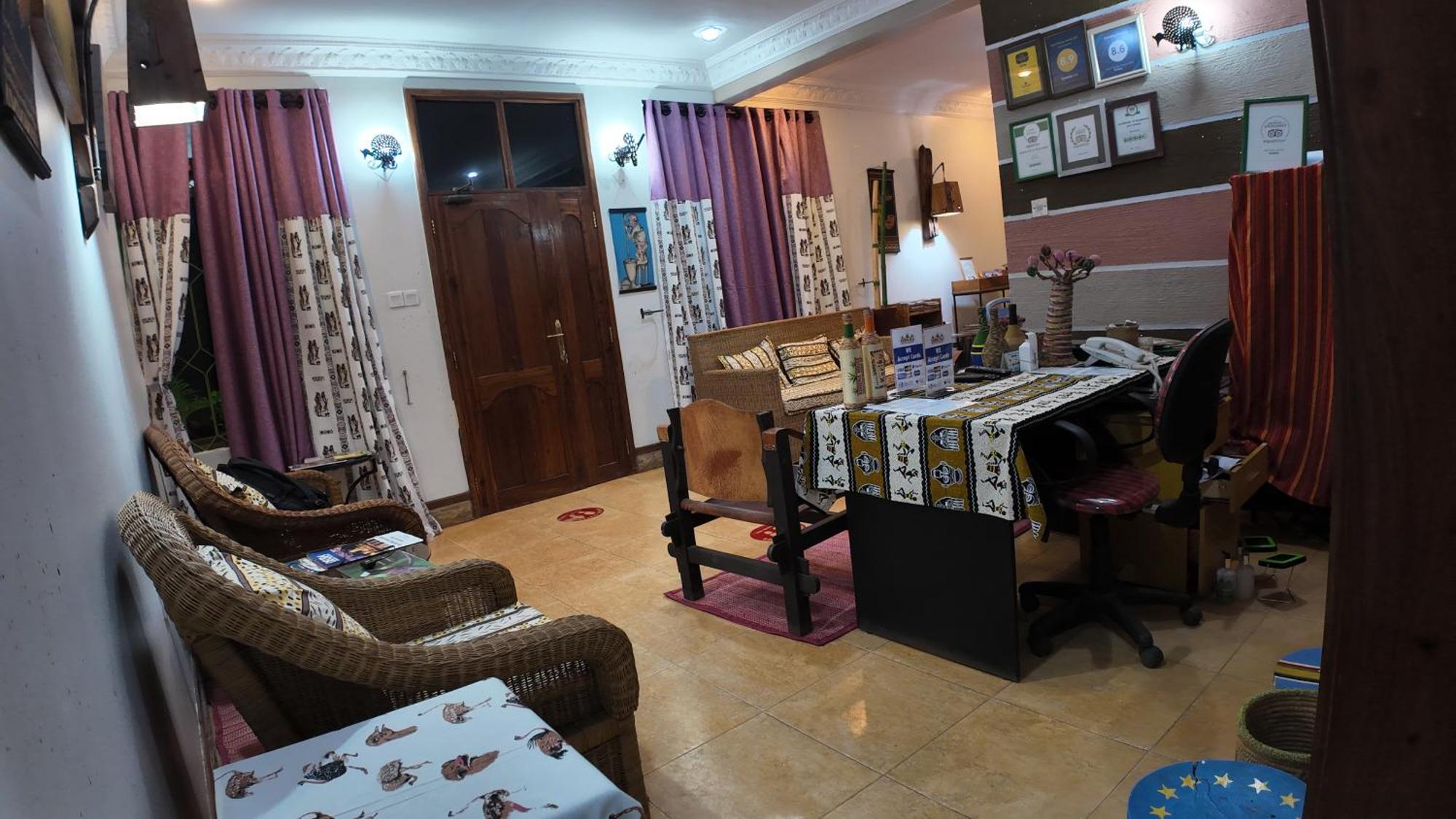 Korona House Hotel Arusha Esterno foto